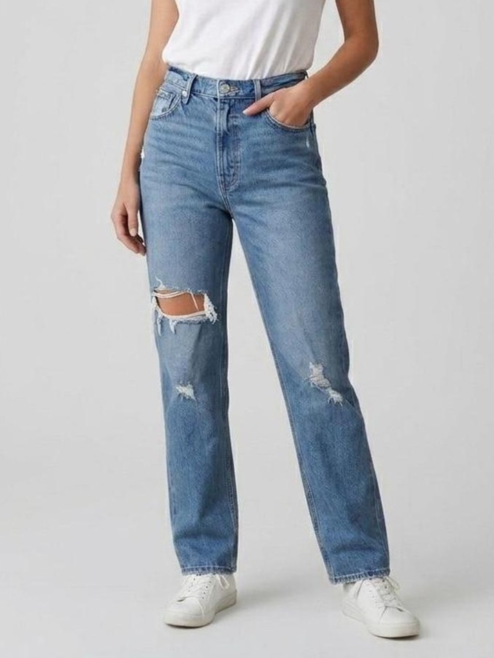 A&F Ultra High Rise 90s Straight Jean- Curve Love